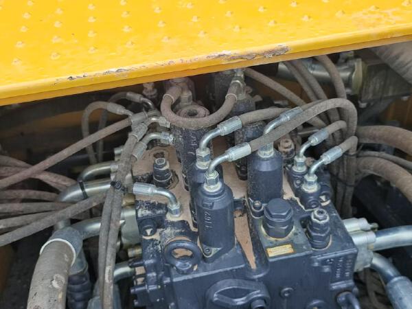 徐工XE380GK履带式挖掘机