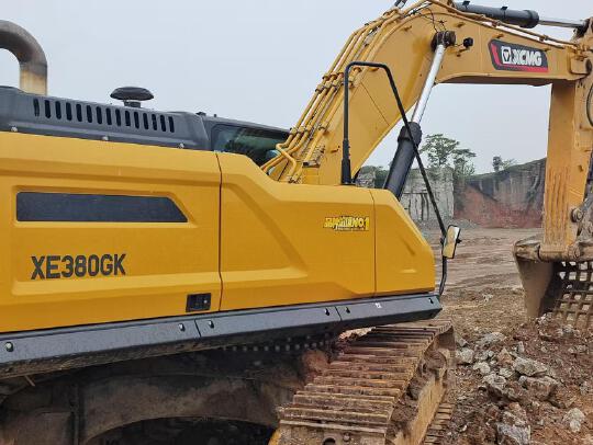 徐工XE380GK履带式挖掘机