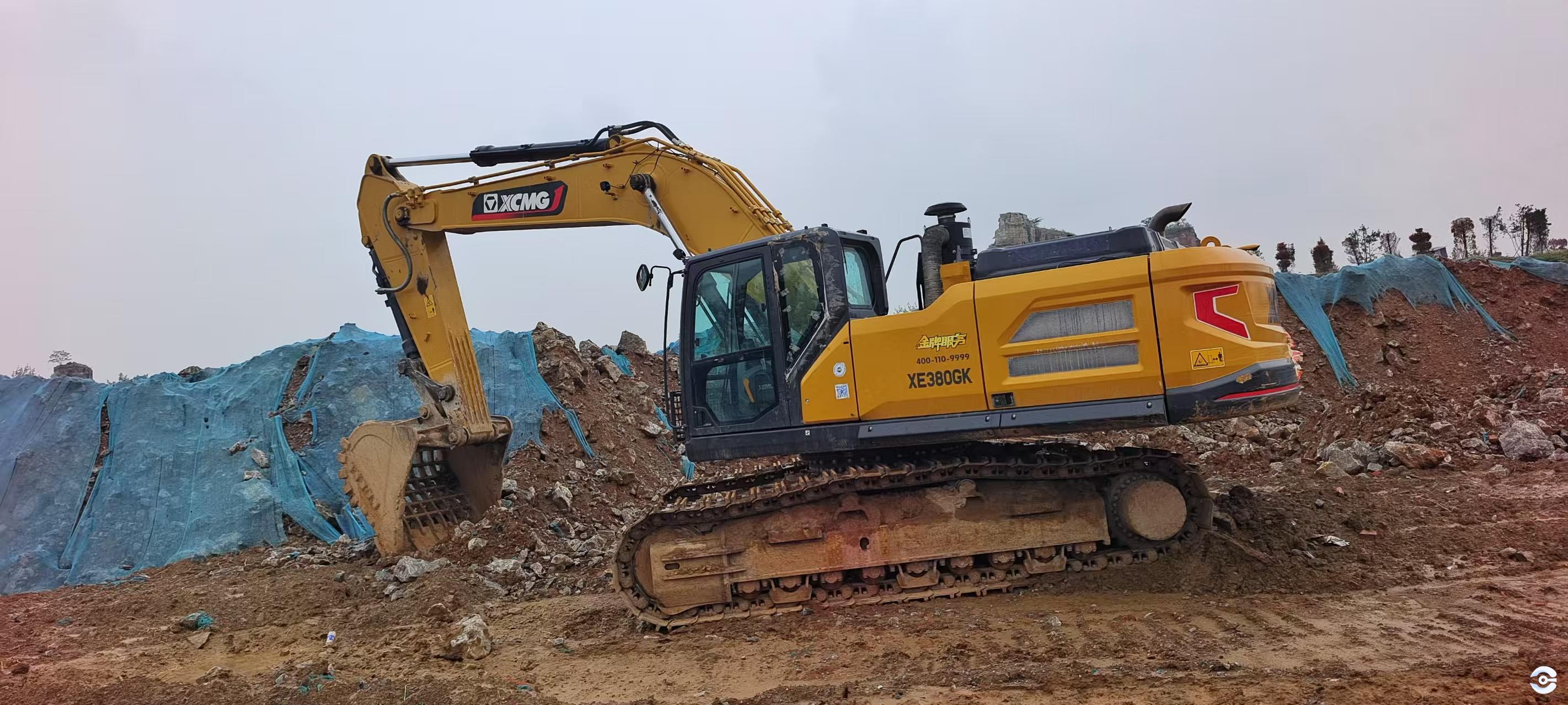 徐工XE380GK履带式挖掘机