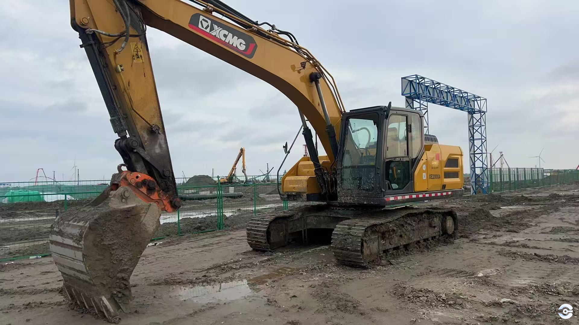 徐工XE200GA履带式挖掘机