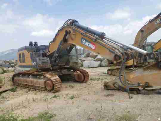 徐工XE690DK履帶式挖掘機(jī)