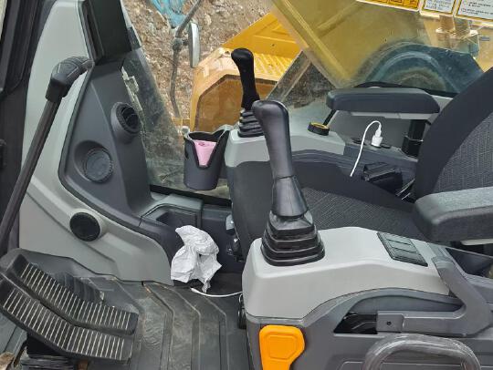 徐工XE380GK履带式挖掘机