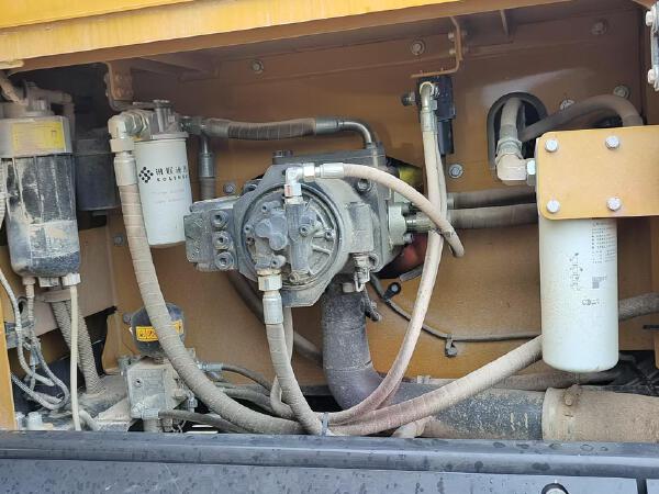 徐工XE380GK履带式挖掘机