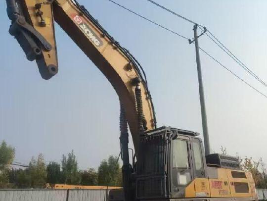 徐工XE550DK履帶式挖掘機