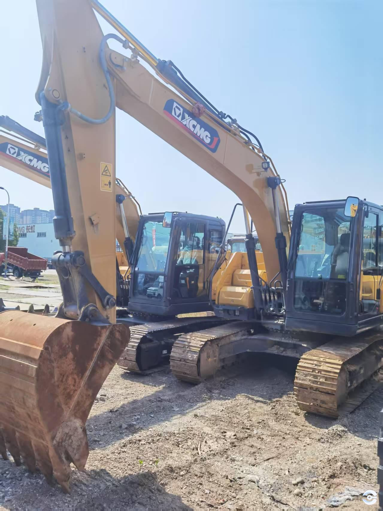 徐工XE135G履帶式挖掘機