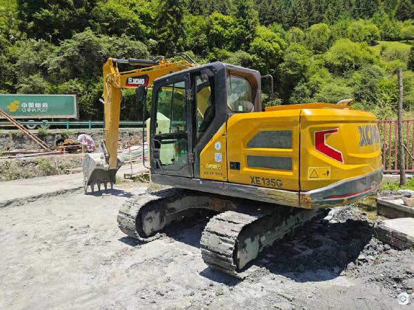 徐工XE135G履帶式挖掘機