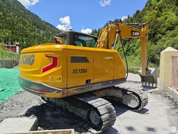 徐工XE135G履帶式挖掘機