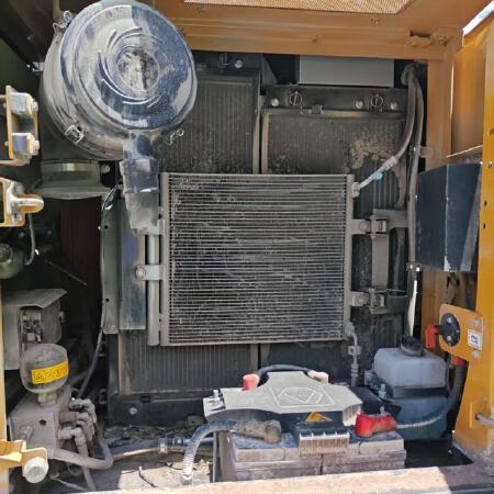 徐工XE135G履带式挖掘机