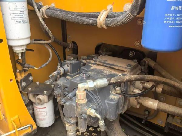 徐工XE135G履帶式挖掘機