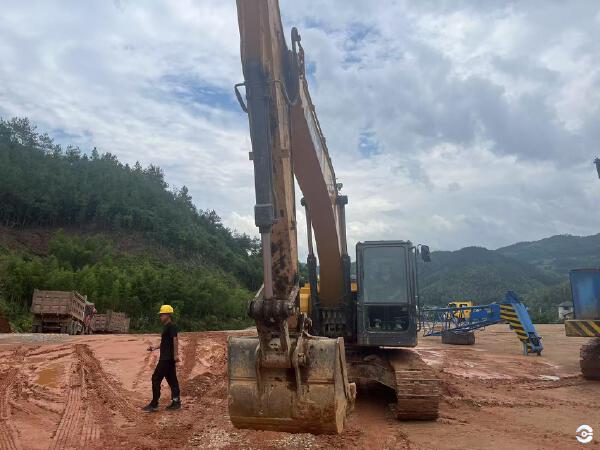 徐工XE200GA履带式挖掘机