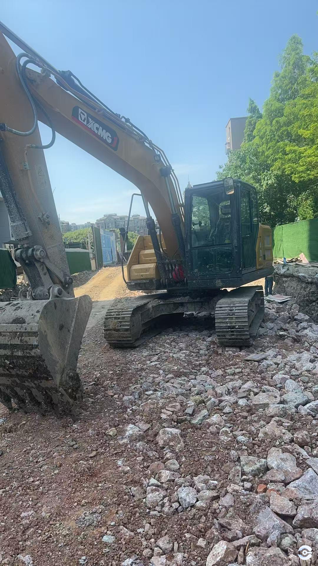 徐工XE135G履帶式挖掘機(jī)