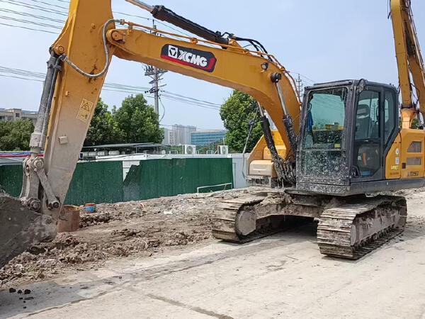 徐工XE135G履帶式挖掘機