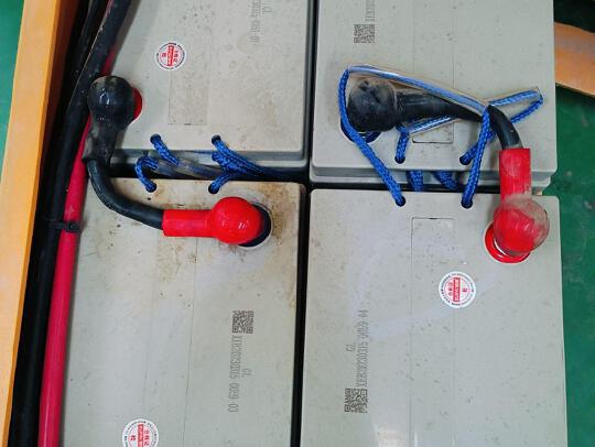 徐工GTJZ1412剪叉式高空作業(yè)平臺