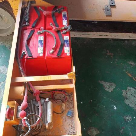 徐工GTJZ0808剪叉式高空作业平台