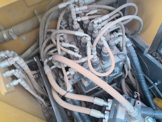 徐工XE135G履帶式挖掘機