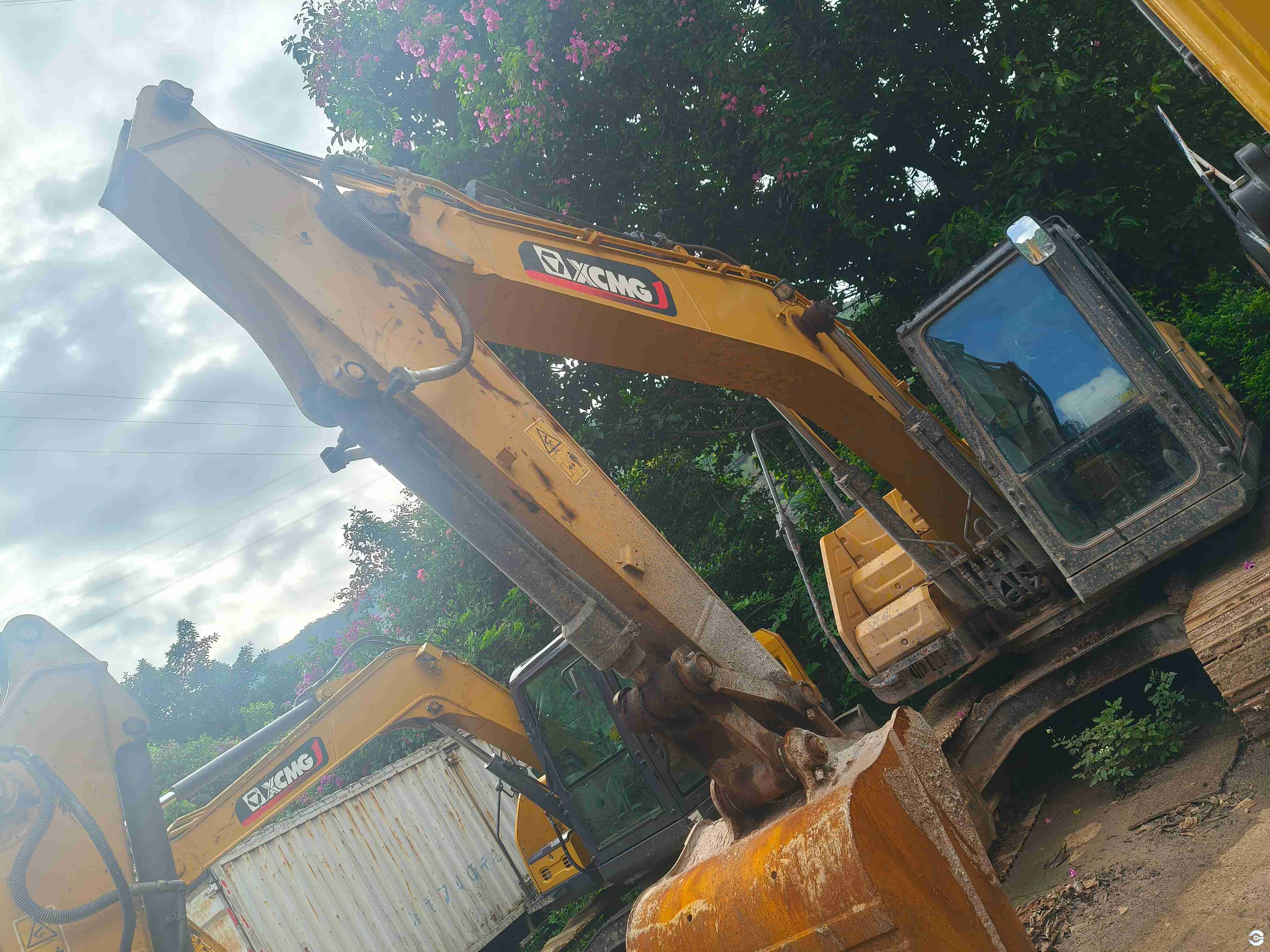 徐工XE135G履帶式挖掘機