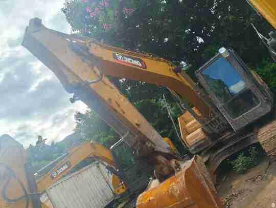 徐工XE135G履帶式挖掘機