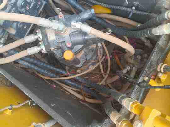 徐工XE135G履帶式挖掘機