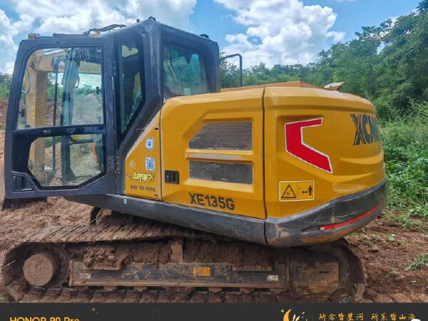 徐工XE135G履帶式挖掘機