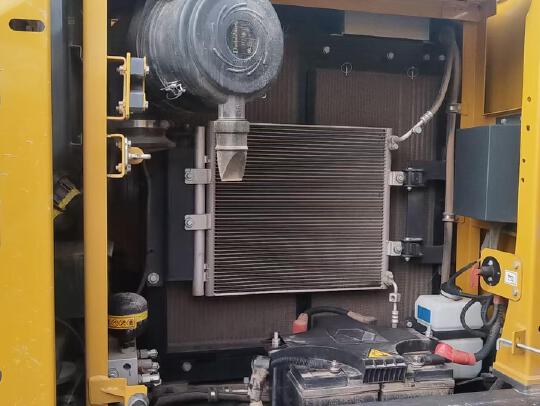 徐工XE135G履帶式挖掘機