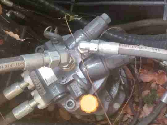 徐工XE135G履带式挖掘机