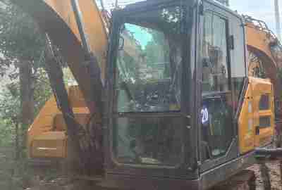 徐工XE135G履带式挖掘机