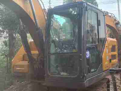 徐工XE135G履带式挖掘机