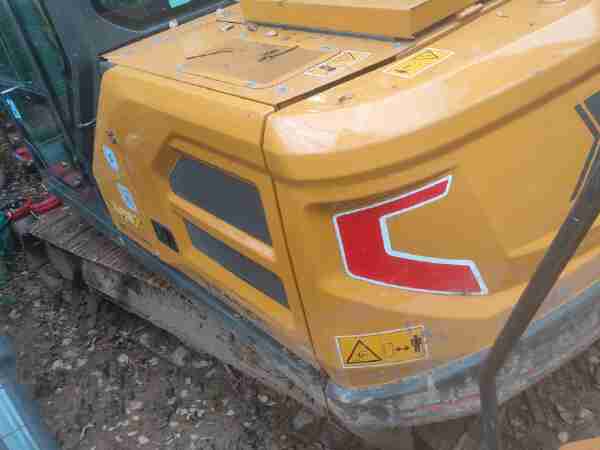 徐工XE135G履带式挖掘机