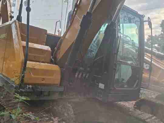 徐工XE135G履带式挖掘机