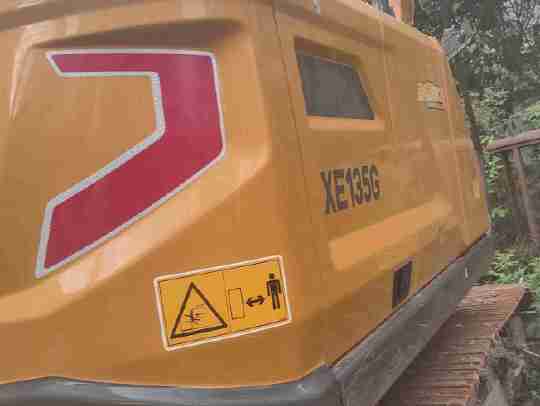 徐工XE135G履带式挖掘机