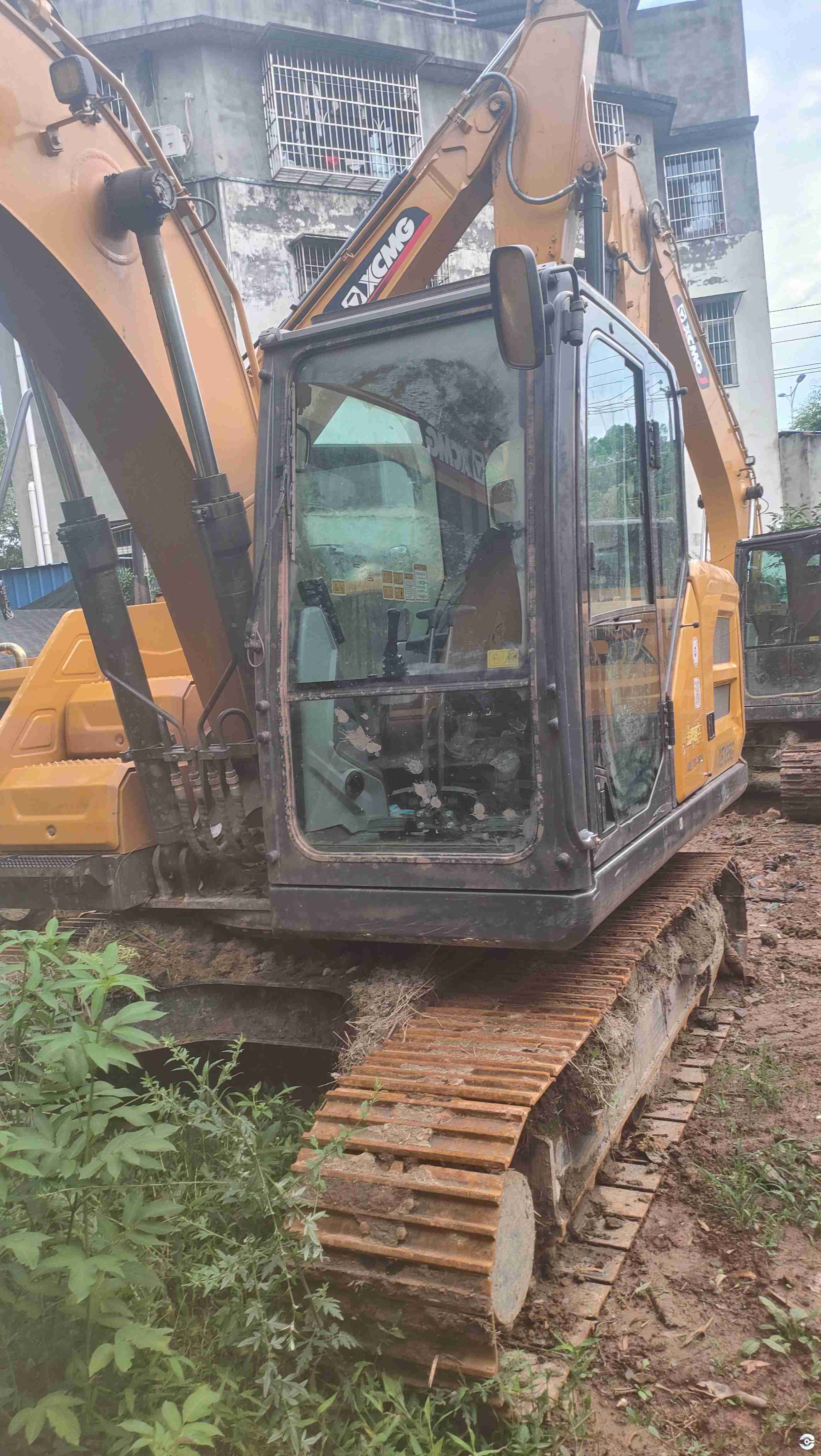 四川徐工二手履带式挖掘机