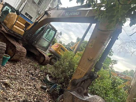 徐工XE135G履带式挖掘机