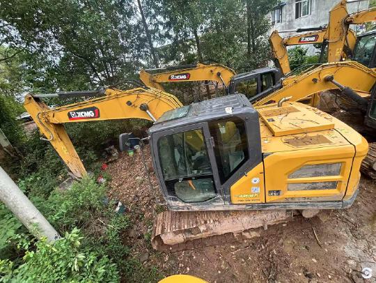 徐工XE135G履带式挖掘机