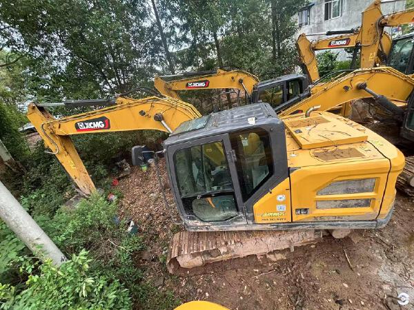 徐工XE135G履带式挖掘机