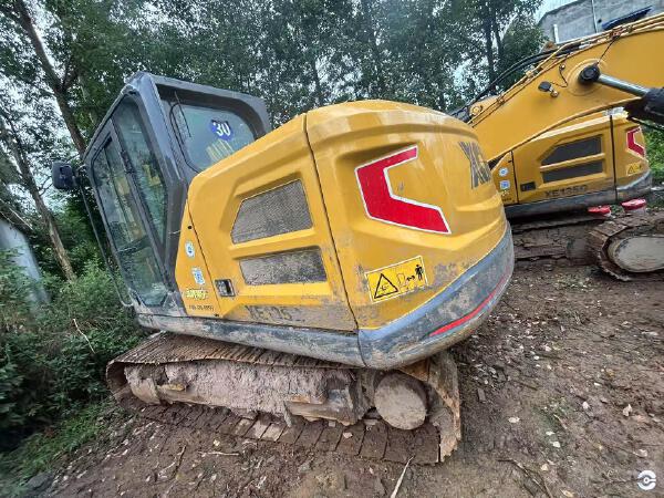 徐工XE135G履带式挖掘机