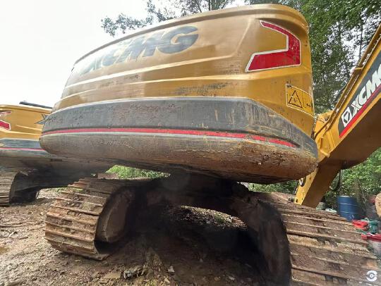 徐工XE135G履带式挖掘机