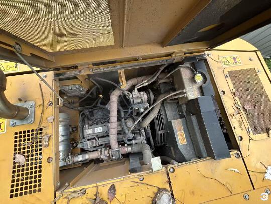 徐工XE135G履带式挖掘机