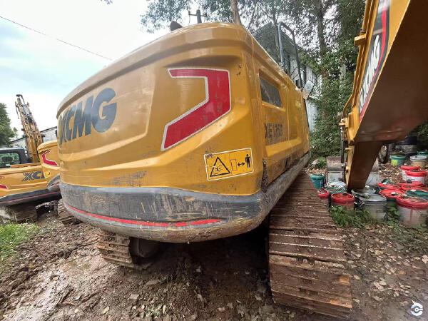 徐工XE135G履带式挖掘机