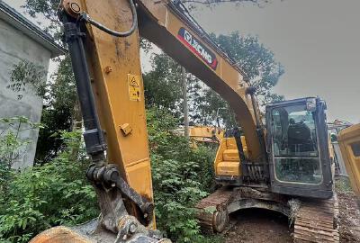 徐工XE135G履带式挖掘机