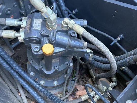 徐工XE135G履带式挖掘机