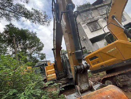 徐工XE135G履带式挖掘机