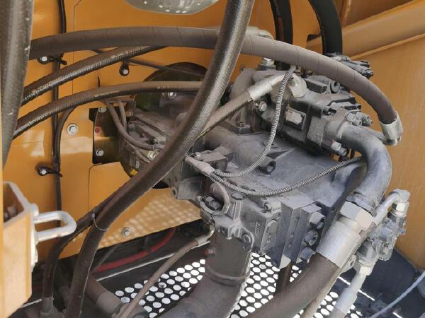 徐工XE650GK履帶式挖掘機(jī)