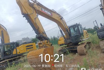 徐工XE245GH履带式挖掘机