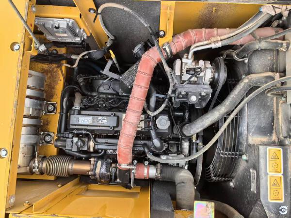 徐工XE135G履帶式挖掘機