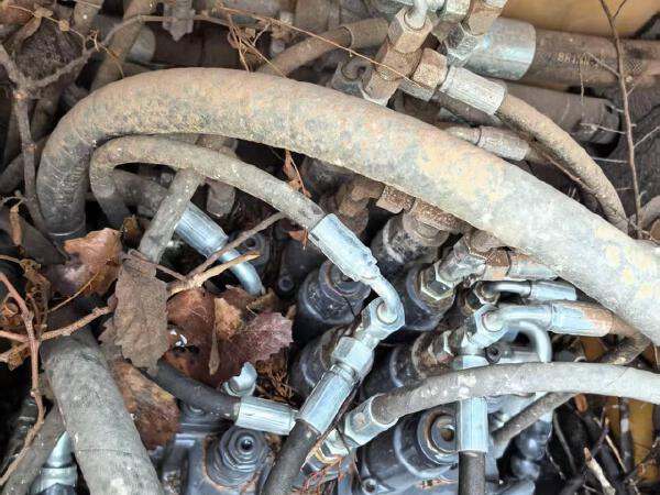 徐工XE135G履帶式挖掘機