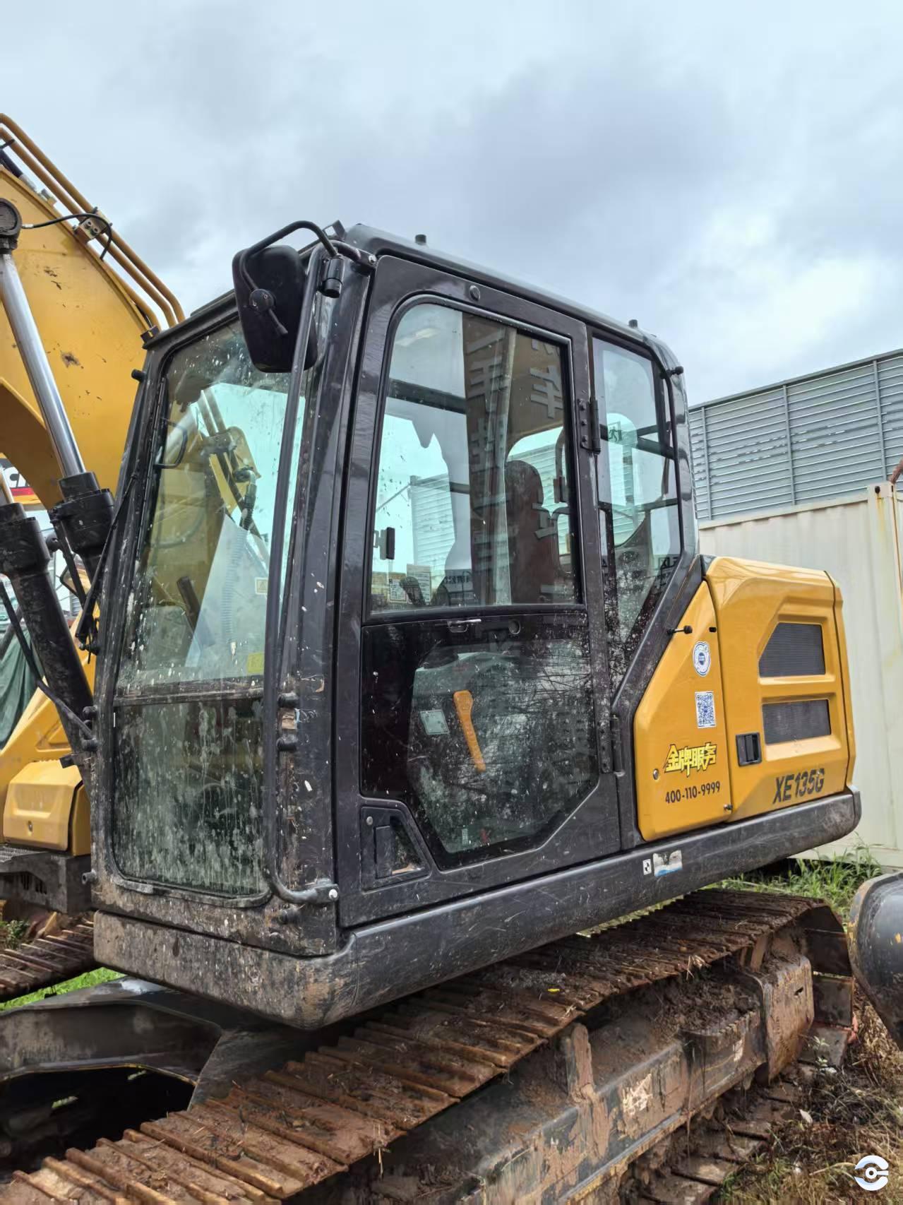 徐工XE135G履帶式挖掘機