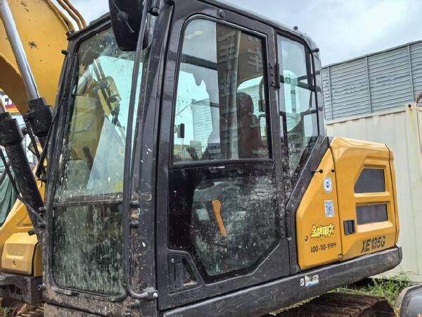 徐工XE135G履帶式挖掘機