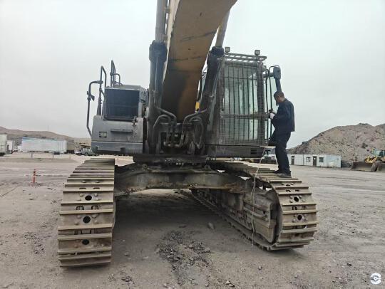 徐工XE690DK履带式挖掘机