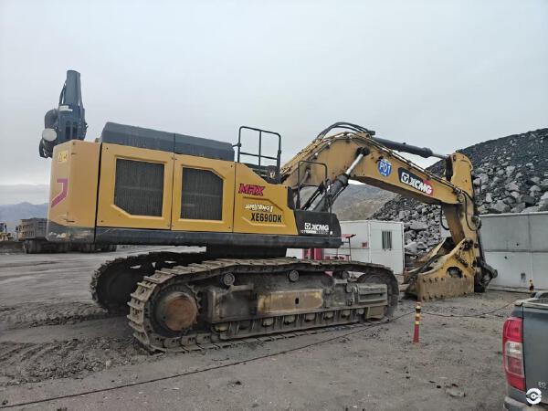 徐工XE690DK履带式挖掘机