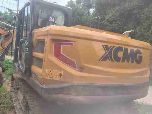 徐工XE135G履带式挖掘机